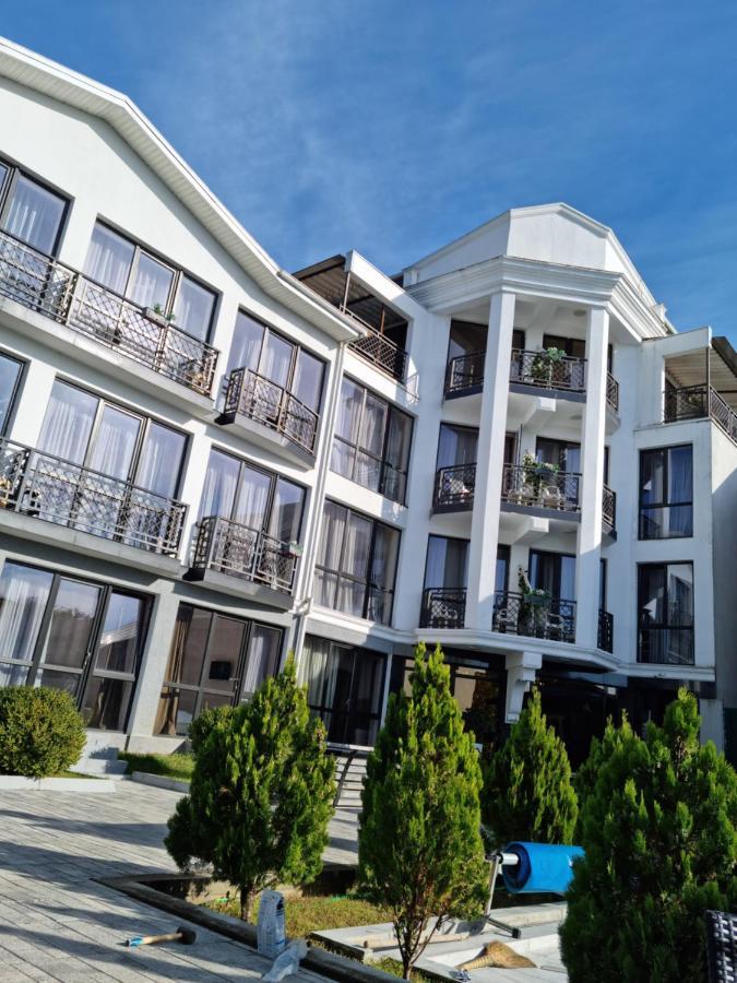Gega Hotel Gagra Bagian luar foto