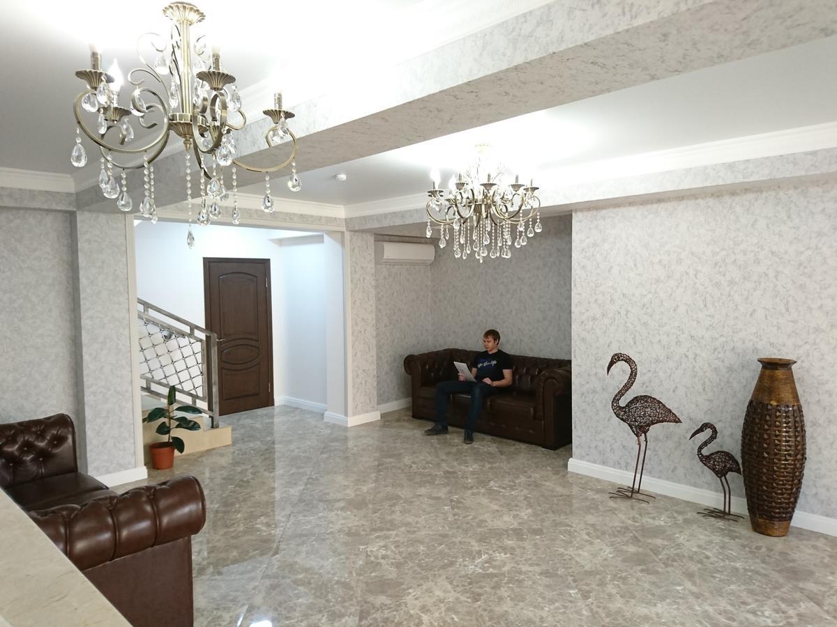 Gega Hotel Gagra Bagian luar foto