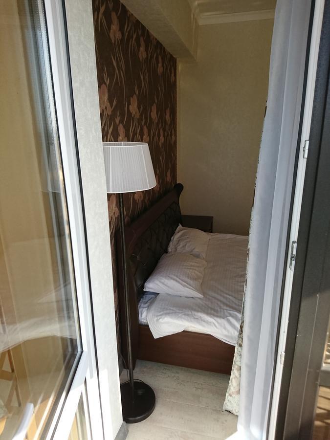 Gega Hotel Gagra Bagian luar foto
